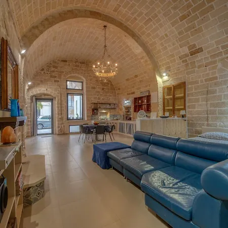 San Leonardo بيت للعطل *